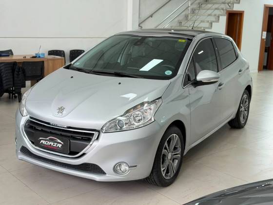 PEUGEOT 208 1.6 GRIFFE 16V FLEX 4P AUTOMÁTICO PEUGEOT 208 1.6 GRIFFE 16V FLEX 4P AUTOMÁTICO